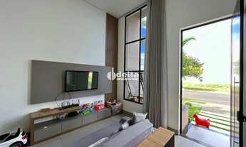 Imagem 4: Casa em condomínio com 3 quartos sendo 3 suítes disponível para locação no bairro Grand Vi