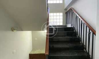 Imagem 7: SOBRADO COM VISTA PARA O CENTRO DE ESQUINA