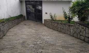 Imagem 2: Sobrado para venda possui 202 metros quadrados com 3 quartos