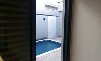 Imagem 7: Casa de condomínio para venda possui 255 metros quadrados com 3 quartos