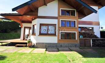 Imagem 2: Casa à venda em Campos do Jordão, Jd Belvedere com ótima localização