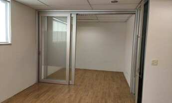 Imagem 3: Sobreloja bem localizada, c/ 100m². Vista p/ Beco do Batman