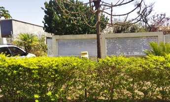 Imagem 4: Casa de condomínio para venda possui 180 metros quadrados com 3 quartos