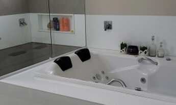 Imagem 5: Casa de condomínio para venda com 333 metros quadrados com 5 quartos