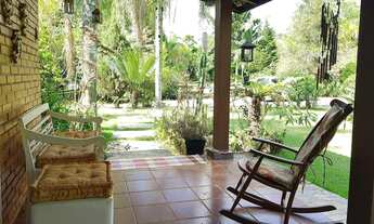 Imagem 3: Casa para venda tem 400 metros quadrados com 5 quartos