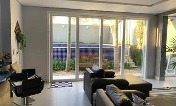 Imagem 3: Casa com 3 dormitórios à venda, 230 m² por R$ 2.500.000,00 - Condomínio Recanto dos Paturi