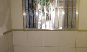 Imagem 6: CASA COM TERRAÇO DE FUNDOS