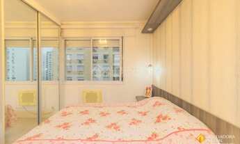 Imagem 6: Apartamento para venda com 74 metros quadrados com 3 quartos em Passo da Areia - Porto Ale