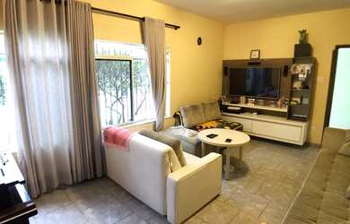 Imagem 4: Casa a venda possui 255 m² com 4 quartos em Centro, pode ser comercial - Mogi das Cruzes