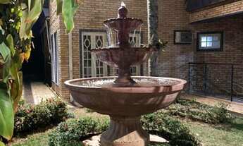 Imagem 7: Casa de luxo dentro de condomínio