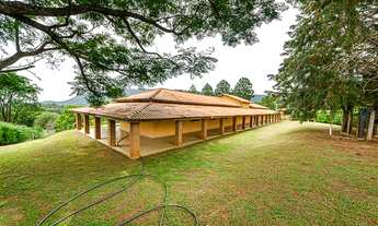 Imagem 7: Fazenda/Sítio/Chácara para venda possui metros quadrados com 6 quartos