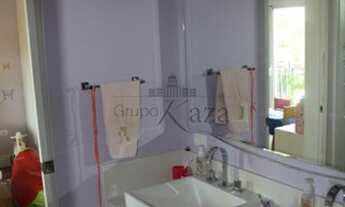 Imagem 3: Casa de condomínio sobrado para venda tem 890 metros quadrados com 4 quartos