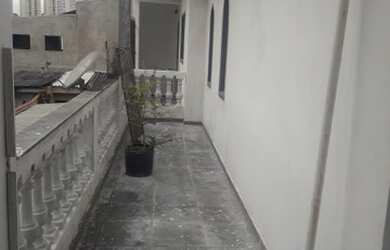 Imagem 4: Amplo Sobrado com 24 metros de sacada "em reforma&quot