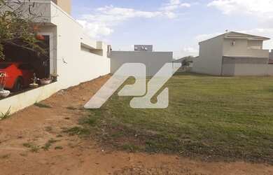 Imagem 3: Excelente terreno no condomínio Campos do Conde II em Paulínia-SP