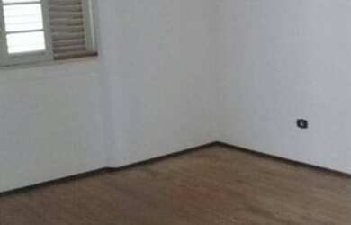 Imagem 3: Casa comercial localizada no Centro de Piracicaba l com 3 dormitórios à venda, 105 m² por