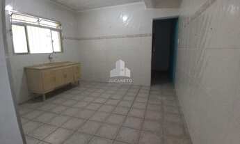 Imagem 2: Casa com 1 dormitório para alugar por R$ 700,00/mês - Jardim Quarto Centenário - Mauá/SP