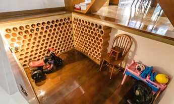 Imagem 7: Casa de condomínio para venda possui 400 metros quadrados com 5 quartos