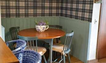 Imagem 3: Apartamento para Venda em Campos do Jordão, Alto do Capivari, 1 dormitório, 1 banheiro, 1