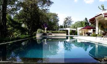 Imagem 6: Requinte e sofisticação você encontra nessa maravilhosa casa voltada para Campo de golfe