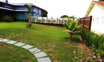 Imagem 3: Casa de condomínio para venda tem 350 metros quadrados com 4 quartos