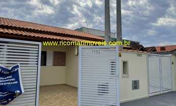 Imagem 2: Casa 2 dormitórios sendo 1 suíte e piscina Bairro Santa Julia Itanhaém