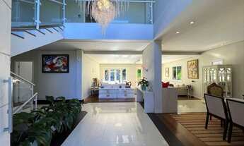 Imagem 6: Casa contemporânea, integrada e com ótimo acabamento. - Bem arejada, ensolarada e iluminad