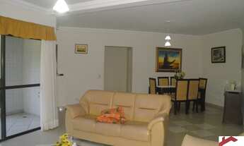 Imagem 2: Apartamento reformado nas Pitangueiras, com lazer perto da praia