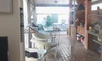 Imagem 5: Casa Alphaville para aluguel e venda com 300 metros quadrados com 4 quartos