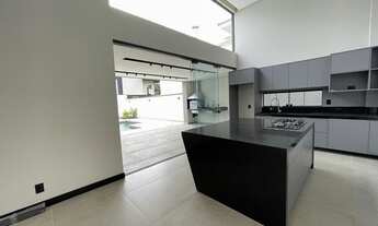 Imagem 6: Casa de condomínio térrea para venda com 226 metros quadrados com 3 quartos