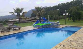 Imagem 5: Casa de condomínio térrea para venda tem 300 metros quadrados com 4 quartos