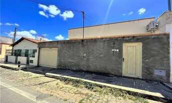 Imagem 2: Casa para Venda em Guanambi, São Francisco, 4 dormitórios, 1 suíte, 4 banheiros, 4 vagas