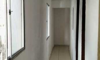 Imagem 2: Casa 2/4 com suite na Angustura