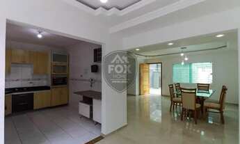 Imagem 3: Sobrado com 3 dormitórios para alugar, 210 m² por R$ 4.300/mês - Uberaba - Curitiba/PR