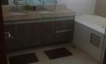 Imagem 3: Casa nova e moderna closet e hidro