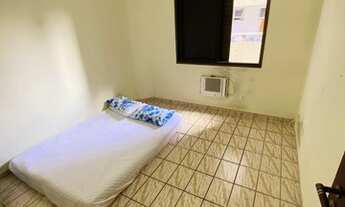 Imagem 7: Grande Apartamento com 2 Dormitórios, Sacada, Ar Condicionado e Elevador na Guilhermina