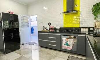 Imagem 4: Casa de condomínio térrea para aluguel possui 300 metros quadrados com 3 quartos