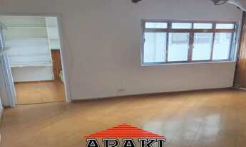 Imagem 2: Imóvel localizado no Bosque da Saúde, poucos minutos da estação Praça da Árvore