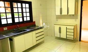 Imagem 7: EXCELENTE OPORTUNIDADE!! CASA 4 SUITES CONDOMÍNIO RODEADO DE ÁREA VERDE FÁCIL ACESSO PELO