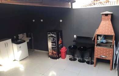 Imagem 7: Casa com 2 dormitórios e cozinha planejada no Jardim Niceia