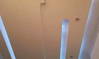 Imagem 4: Apartamento de 2 dormitórios com móveis sob medida, com ambientes integrados, m