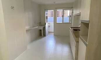 Imagem 6: Apartamento para aluguel possui 102 metros quadrados com 3 quartos em Val-de-Cães - Belém