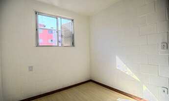 Imagem 2: Apartamento com 2 Dormitorio(s) localizado(a) no bairro RUBEM BERTA em Porto Alegre / Re