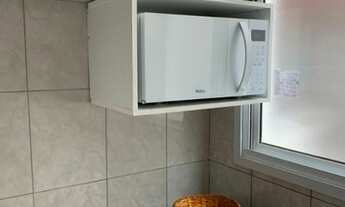 Imagem 2: Apartamento Mobiliado com 1 Dormitório, Sacada e Piscina na Ocian, 200 Metros da Praia