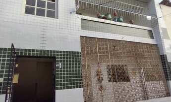 Imagem 2: Apartamento para aluguel possui 75 metros quadrados com 3 quartos em Tamarineira - Recife