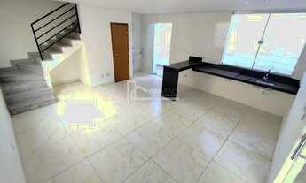 Imagem: Casa Geminada Duplex à Venda no Bairro