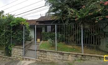 Imagem 2: Casa com 5 dormitórios no bairro Carvoeira