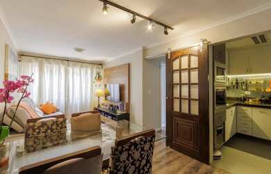 Imagem 2: Apartamento reformado com 2 quartos no Ahú