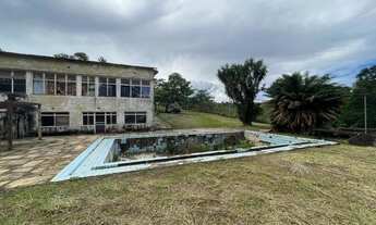 Imagem 2: Antigo Hotel com ótima localidade para comércio