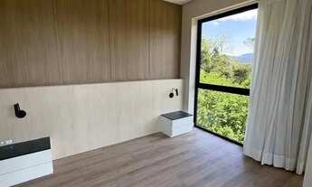 Imagem 5: Casa alto padrão com 3 dormitórios sendo 1 suíte e 2 vagas em Jaraguá do Sul /SC