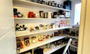 Imagem 4: Casa Alto Padrão para Venda em Santana de Parnaíba, Alphaville, 4 dormitórios, 4 suítes, 6